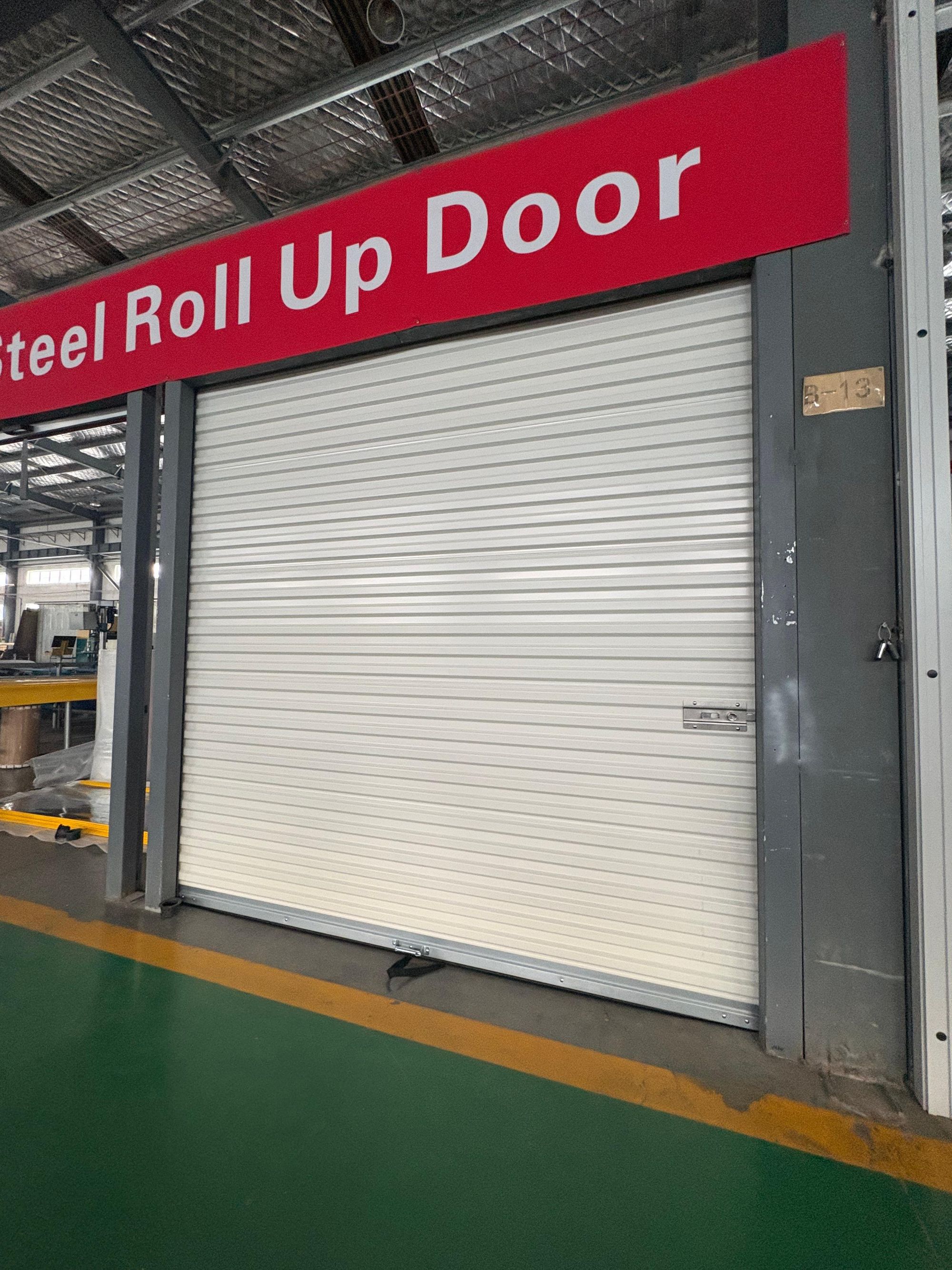 Top Roll Up Door Features Every Warehouse Manager Should Consider